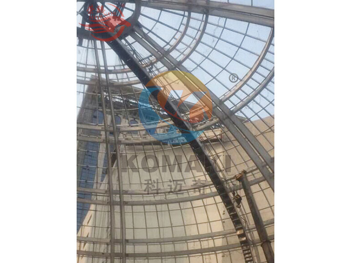 遼寧錦州太陽廣場橋式擦窗機